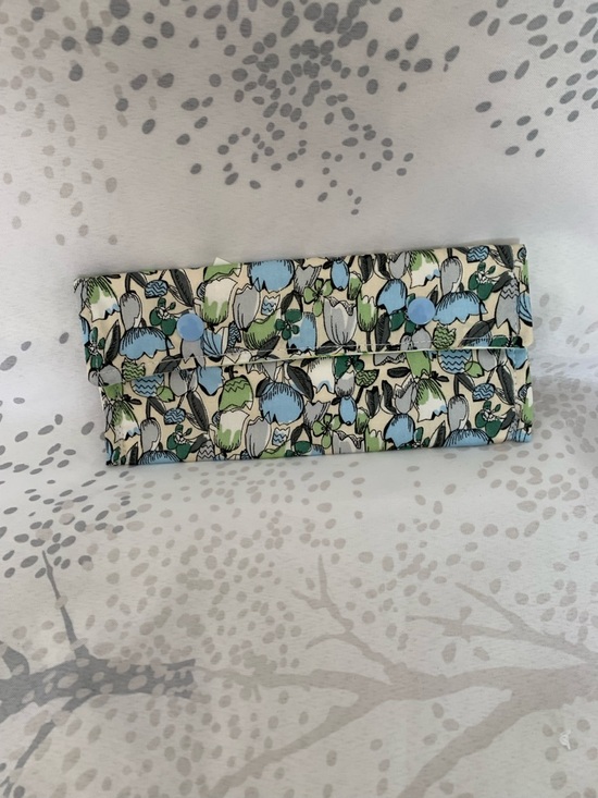 Les Trouve-Tout d'En Haut Handbags - PatBen Decor , NWT , handmade  by me women's cosmetic lined bag
